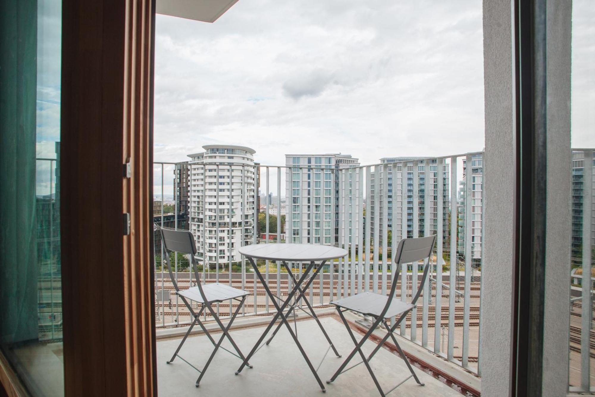 Decorous Cozy City View Suite Viena Exterior foto