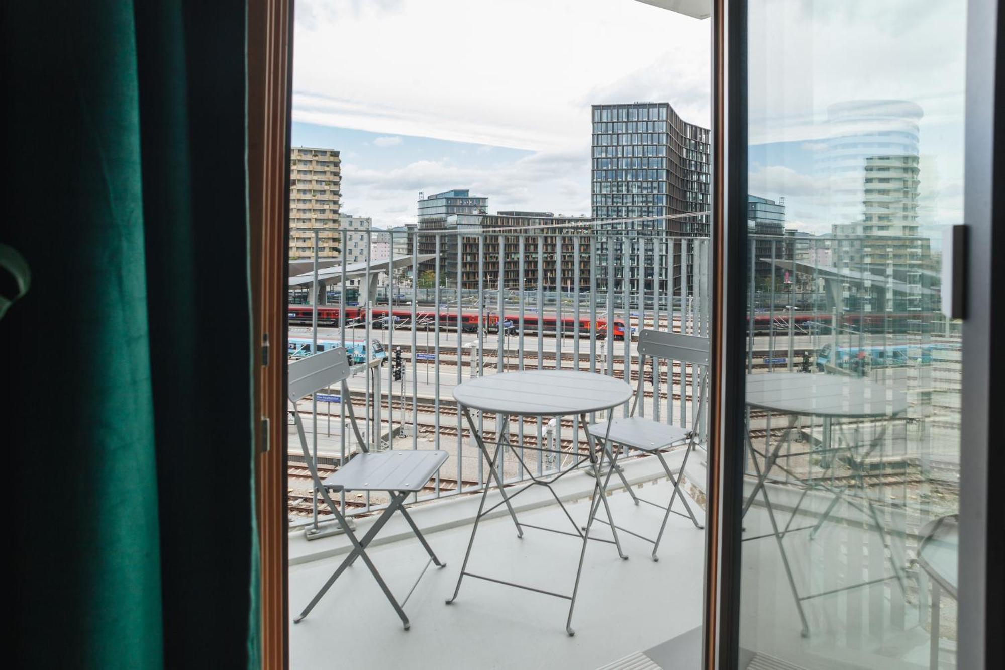 Decorous Cozy City View Suite Viena Exterior foto